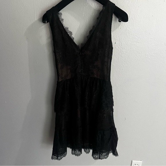 Bcbgmaxazria Willa Lace Black Mini Dress Size S - Picture 12 of 16